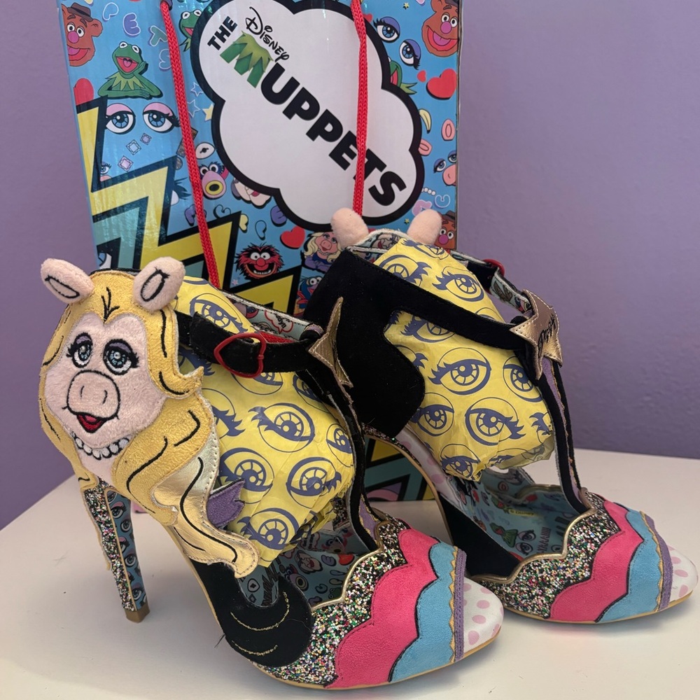 NIB Irregular Choice Original Diva Miss Piggy Heels